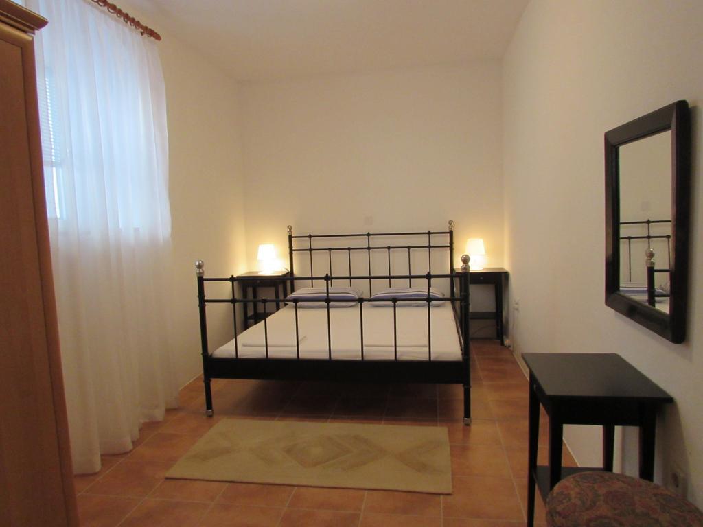 טרוגיר Apartments Madirazza מראה חיצוני תמונה